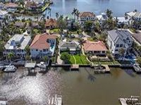 WIDE VIEWS WITH GULF ACCESS