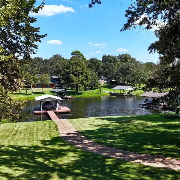 GORGEOUS HOME ON LAKE ATHENS