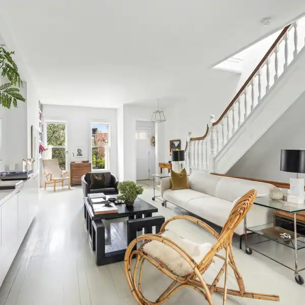 GORGEOUS AND VERSATILE TOWNHOUSE