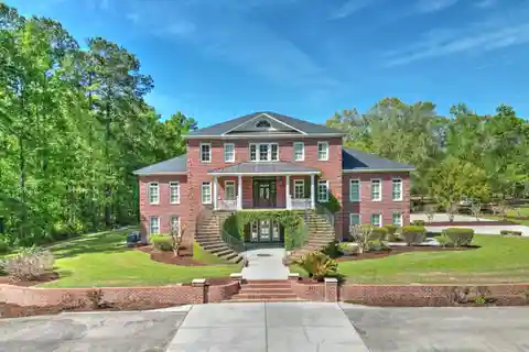 Southern Elegance Meets Grand Living