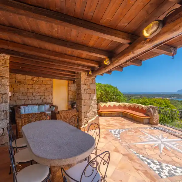 GORGEOUS VILLA WITH FOREVER VIEWS