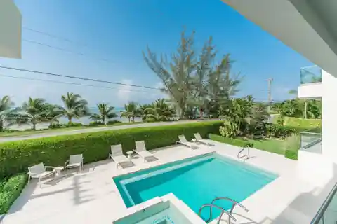 Exquisitely Designed Oceanfront Residence