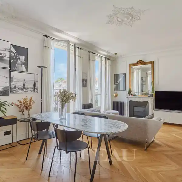 RENOVATED 2ND-FLOOR GEM WITH PEACEFUL AMBIENCE