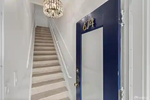 Bright Castro Flat with Modern Upgrades