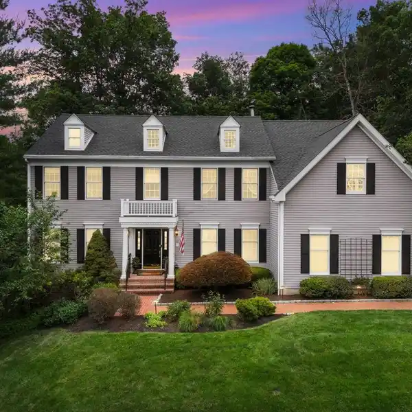 STUNNING SOMERS CHASE COLONIAL