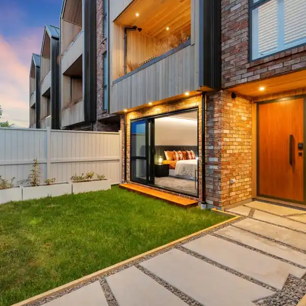 MODERN HOME IN EXCLUSIVE NEW GATED DEVELOPMENT