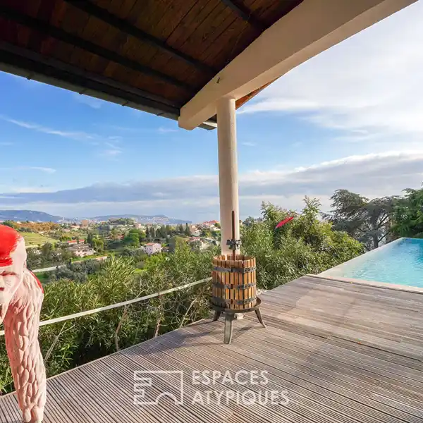 ARCHITECT-DESIGNED HOME IN THE HEART OF NICE