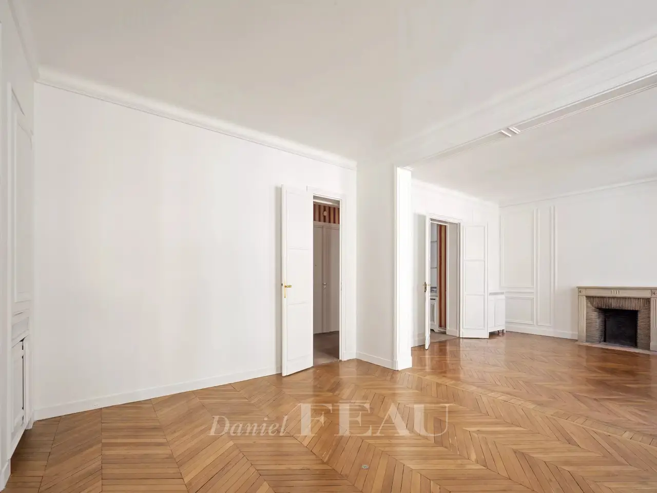 Small Image