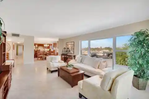 Paradise Living in the Intracoastal