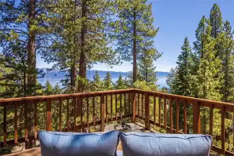 Charming 'old Tahoe' Style Cabin