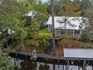 Experience the Beauty of Waterfront Living