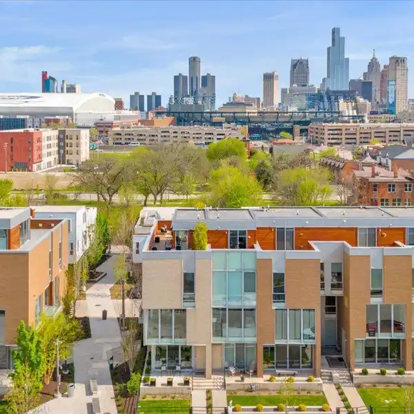 CITY MODERN ELEVATED