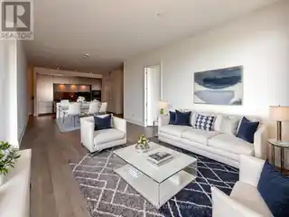 Elegant and Modern Residence at Aqualuna