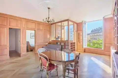 Lovely Apartment in a Well-maintained Building
