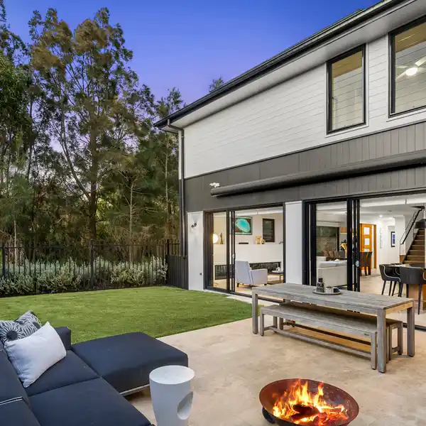 IMPRESSIVE DESIGNER RESIDENCE