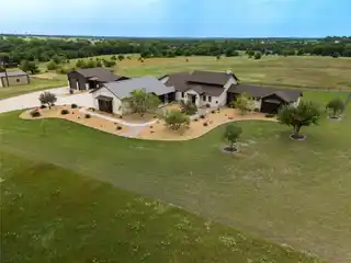 Hilltop Luxury on Ten Private Acres