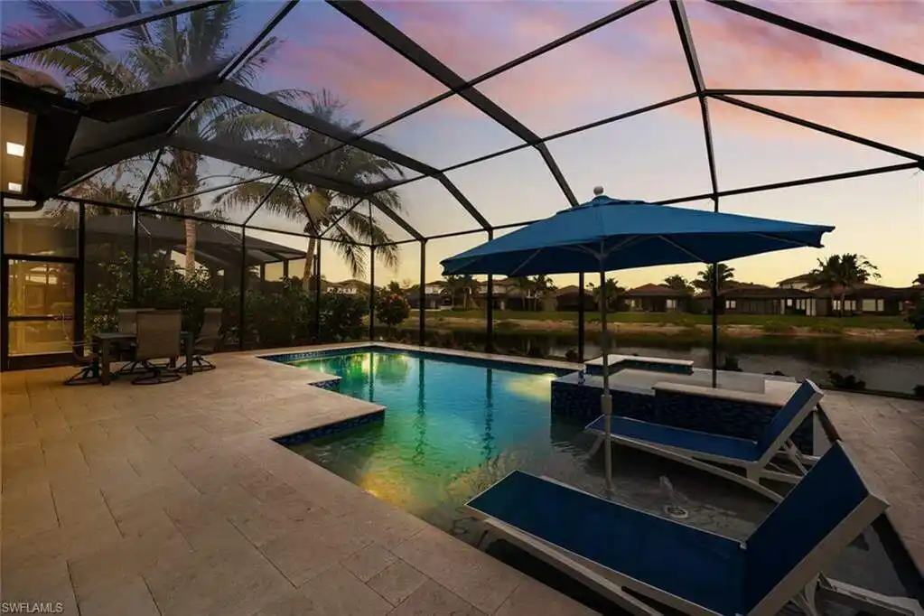 Beautiful Lakefront Pool Home