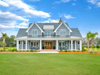 Stunning Waterfront Home in Wadmalaw Island