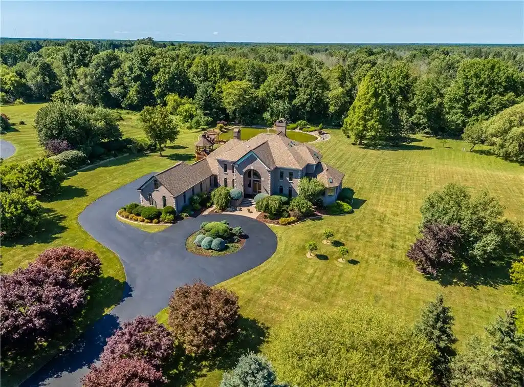 Spencerport Dream Country Estate