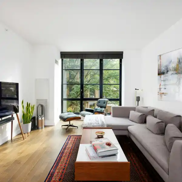 TWO BEDROOM CHELSEA REFUGE