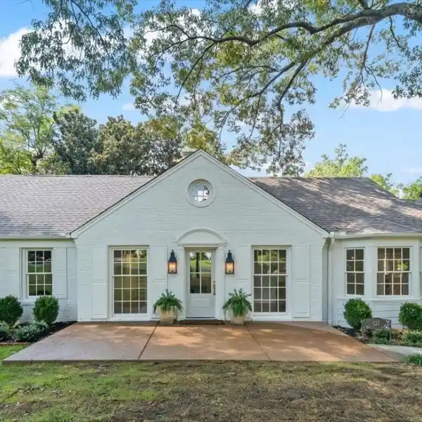 FULLY REMODELED LUXURY HOME IN BELLE MEADE