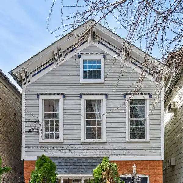 CHARMING OLD TOWN HOME