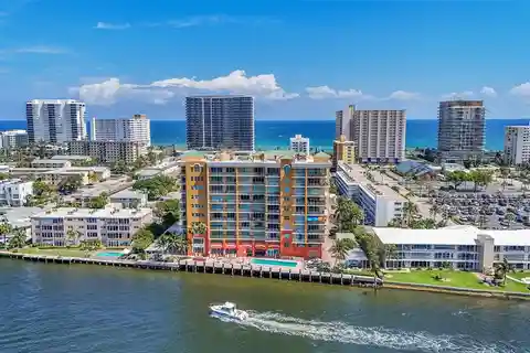 Spectacular Penthouse with Panoramic Views