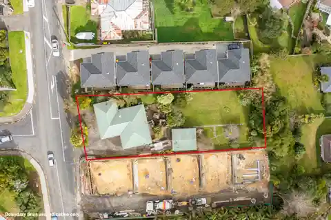 Endless Potential in Prime Coastal Location