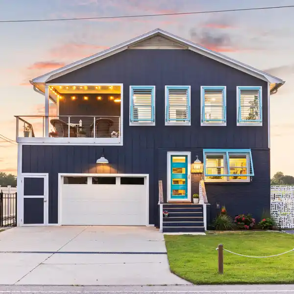 CLASSIC TOP-TO-BOTTOM DUPLEX