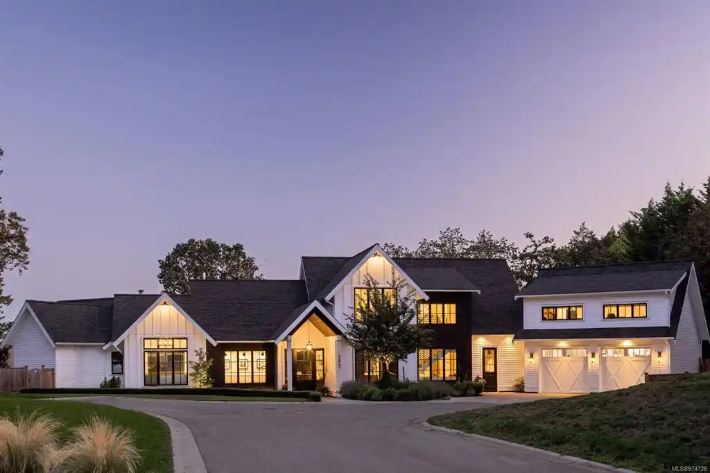A Fresh Take on the Modern Farmhouse