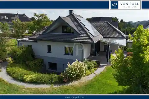 Extremely Well-Maintained Modern and Functional Home