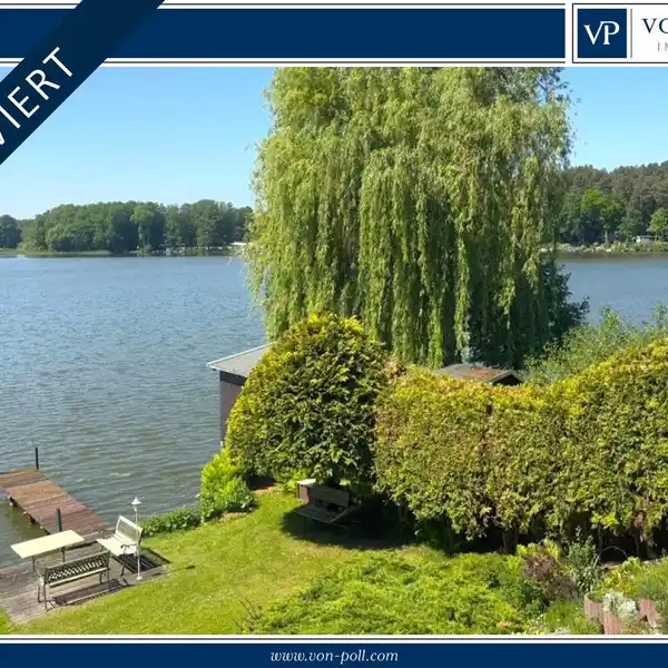 UNIQUE LAKESIDE PROPERTY WITH A DETACHED HOUSE