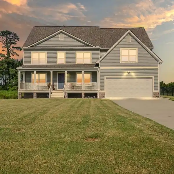 SPACIOUS WATERFRONT HAVEN WITH PRIVATE DOCK AND MODERN COMFORT