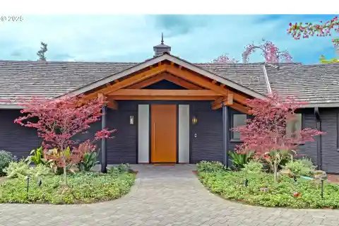 The Montclair Mid Century
