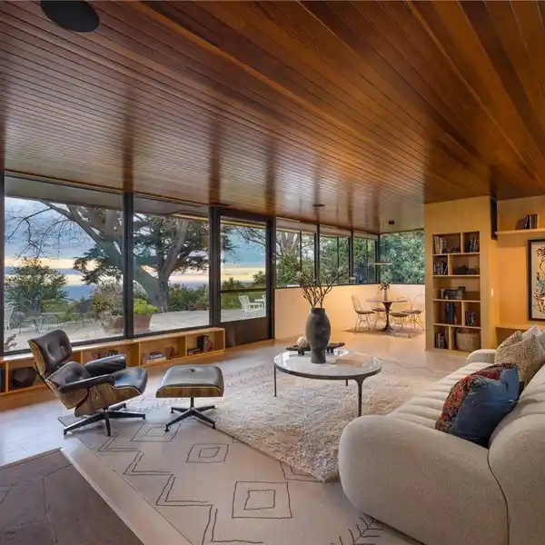 MID-CENTURY MODERN GEM