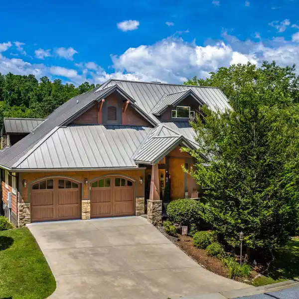 IMMACULATE WATERFRONT RETREAT ON BOWING LAKE