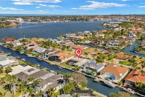 A Slice of Paradise with Easy Gulf Access