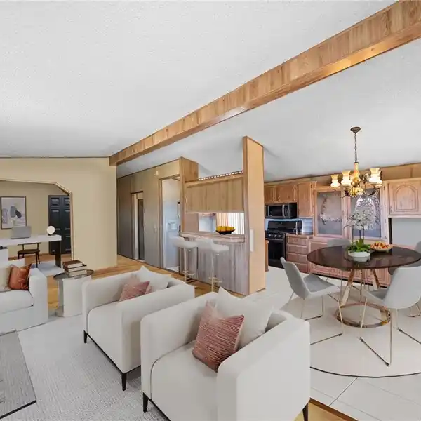 VERSATILE 8.7 ACRES