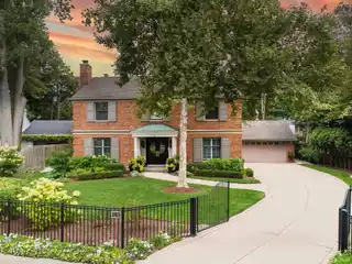 Outstanding Farms Colonial