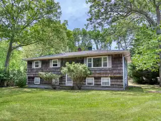 Beautiful Investment Opportunity in Sag Harbor Village