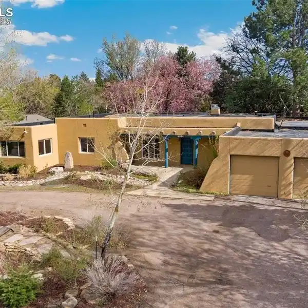 PUEBLO REVIVAL CHARM MEETS MODERN COMFORT