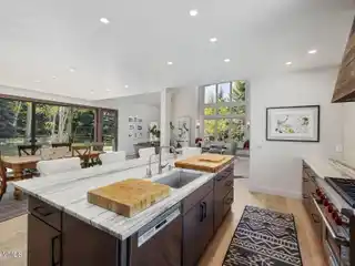 Modern Luxury Meets Mountain Living