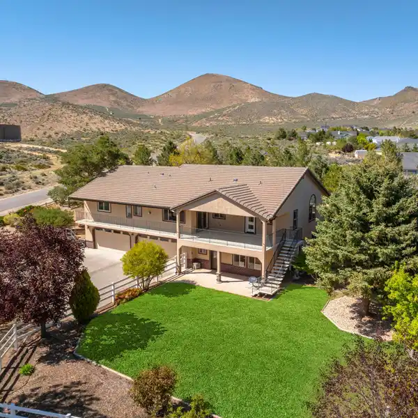 PERFECTLY MAINTAINED FAMILY HOME IN CARSON CITY