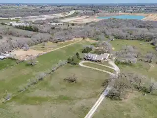 Tranquil 16.5-acre Property