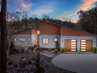 Peaceful Lakefront Property with Mountain Views
