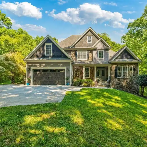 ELEGANT MULTI-LEVEL HOME WITH THEATRE