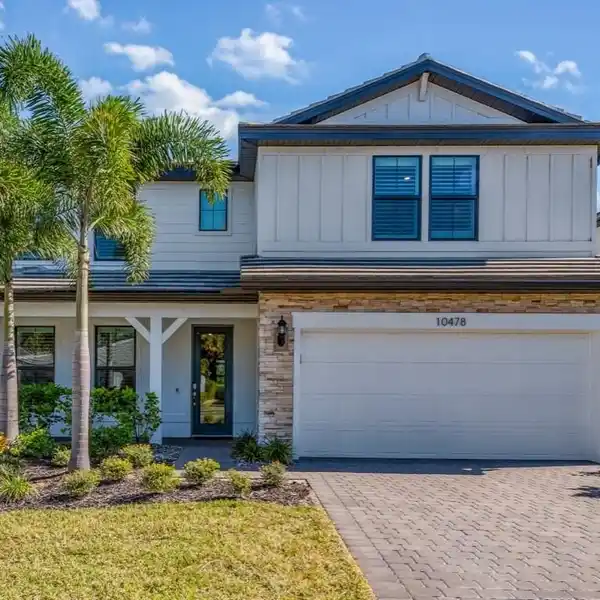 BEAUTIFUL HOME IN THE BOUTIQUE COMMUNITY OF VENTANA POINTE