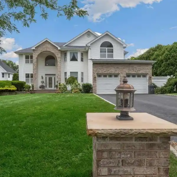 A RESIDENCE IN A LEAGUE OF ITS OWN