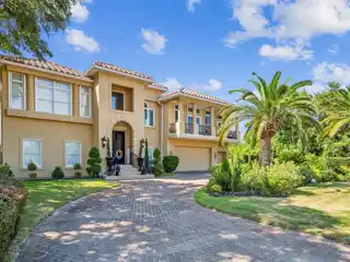 Coastal Elegance Overlooking Santa Rosa Sound