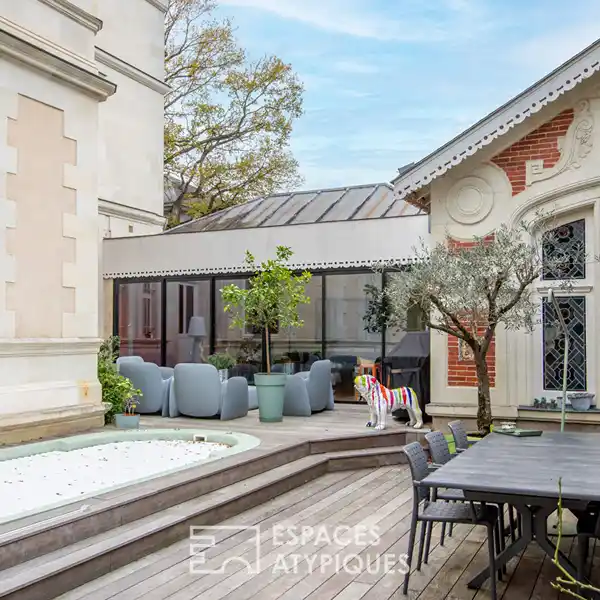 EXCEPTIONAL PRIVATE MANSION